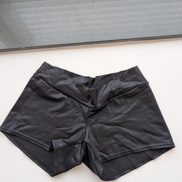 Coquetry Low Rise Shorts Trio - Black, Green Mermaid Scales, Moonstone Size S - Picture 7 of 8